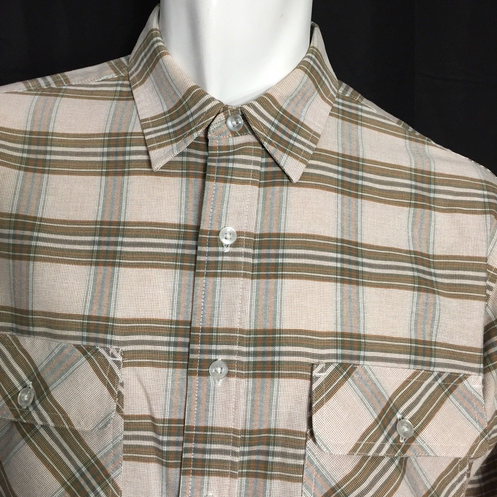 Big Mac Authentic Work Wear Long Sleeve Shirt Size Medium Plaid Button Front