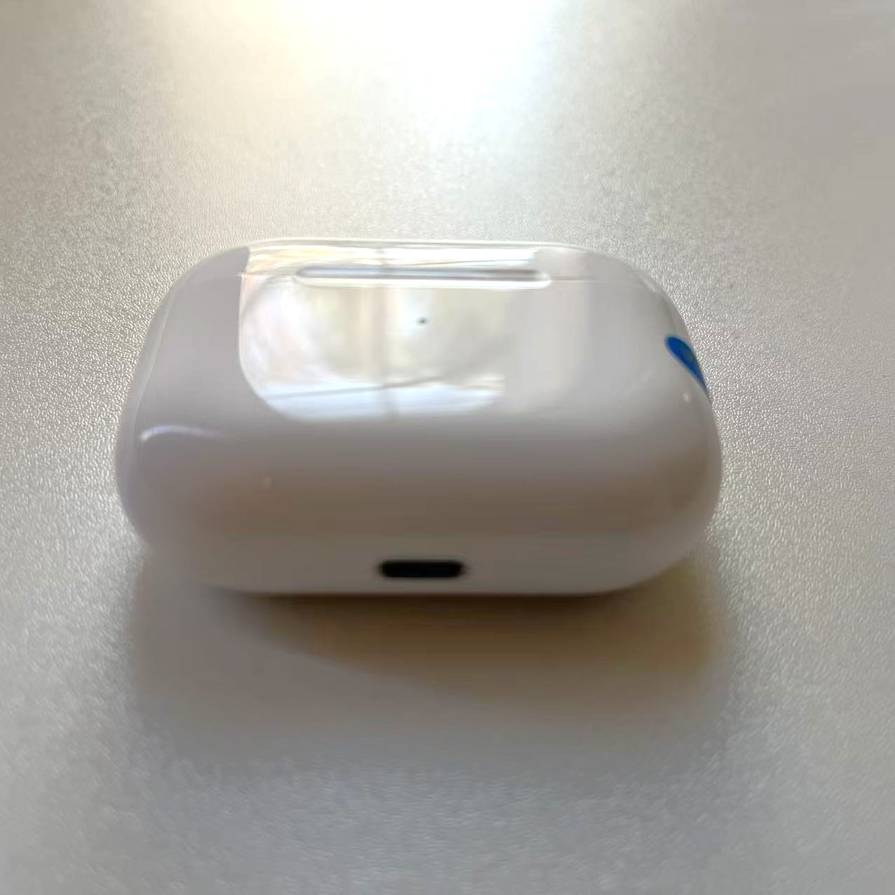 Apple AirPods Pro with Wireless Charging Case - White