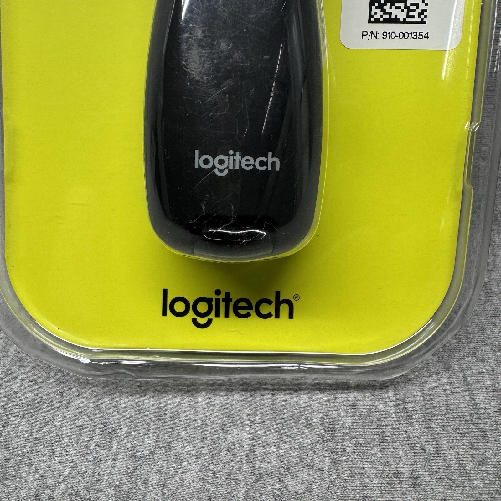 Logitech R400 Laser Presentation Remote (910-001354) NEW/Sealed