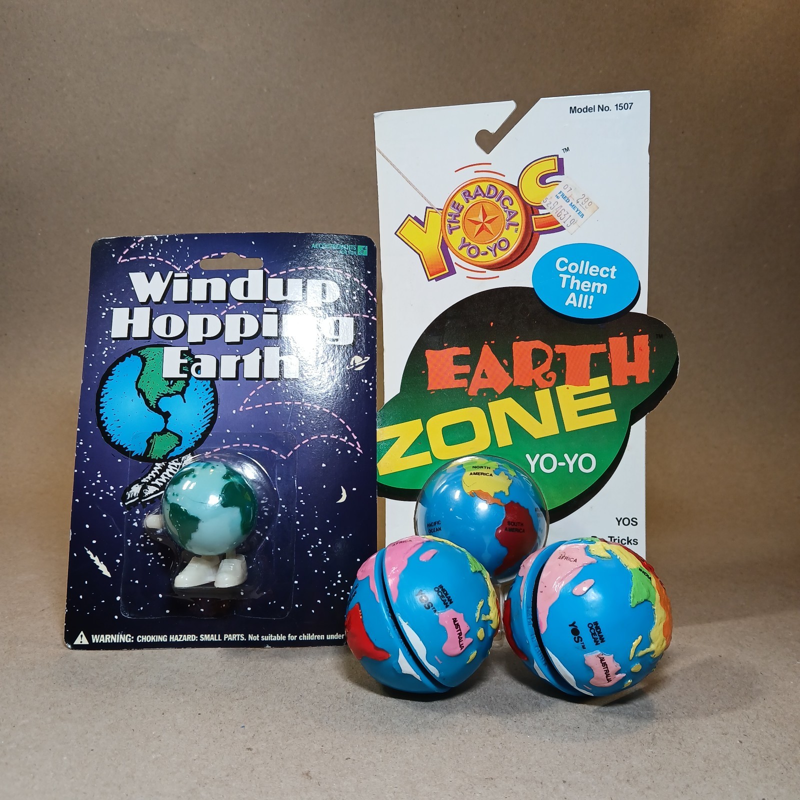 YOS The Radical Yo-Yo Earth Zone 1988 Lot of 4 Toy Globes Spectra Star 1507
