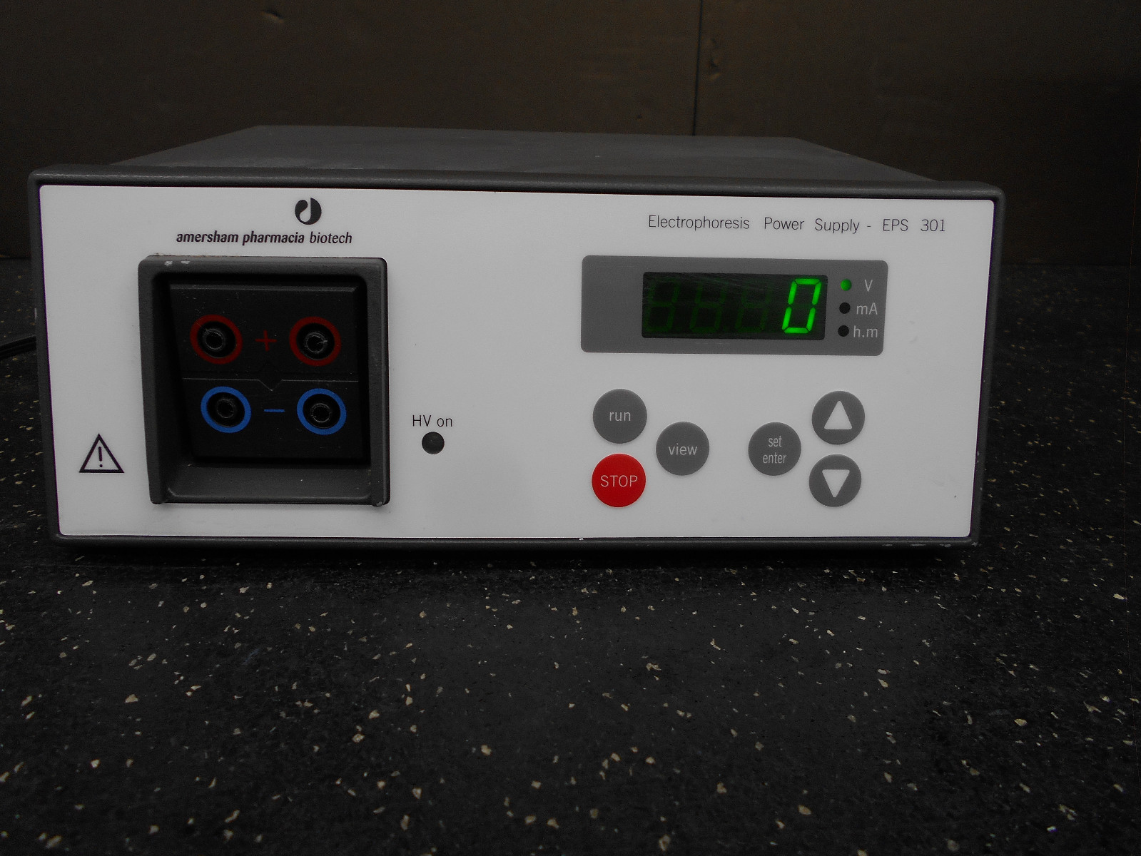 AMERSHAM PHARMACIA BIOTECH EPS 301 ELECTROPHORESIS POWER SUPPLY