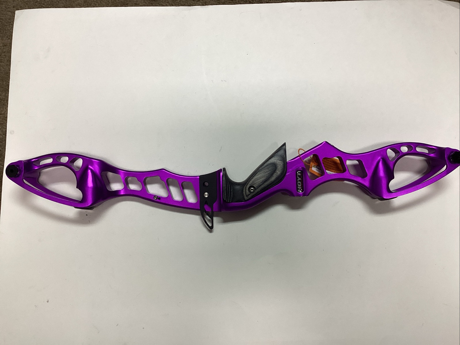*NEW* Hoyt Prodigy Formula Riser 25 Inch RH Purple