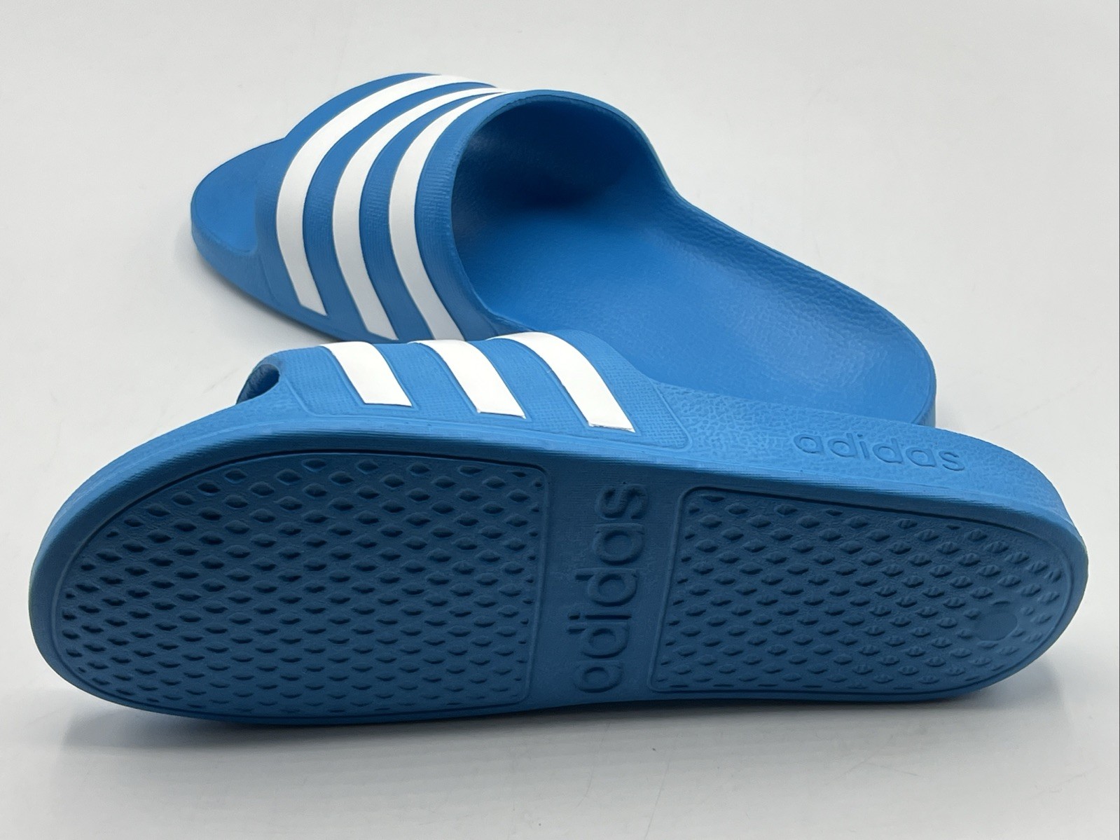Adidas FY8047 Solar Blue Adilette Aqua Slide New with Tags Men's Size 8 Sandals