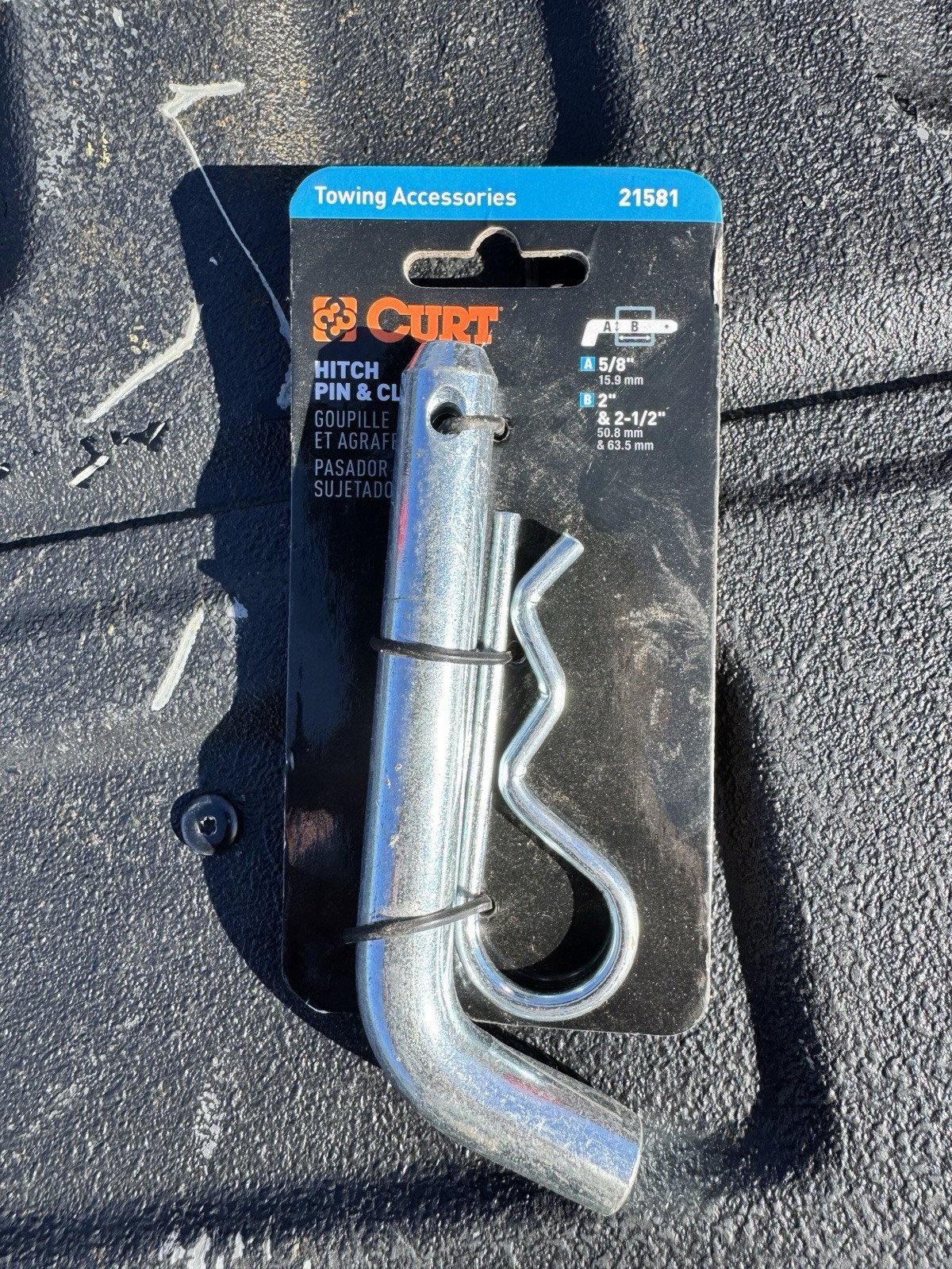 CURT 21581 Trailer Hitch Pin & Clip, 5/8-Inch Diameter, Fits 2 or 2-1/2-Inch Rec
