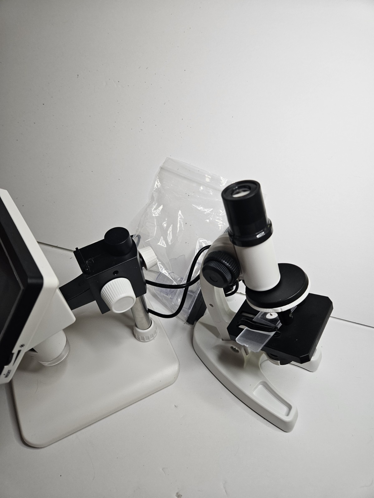 Digital LCD Microscope Kit with Screen, Slides & Tools