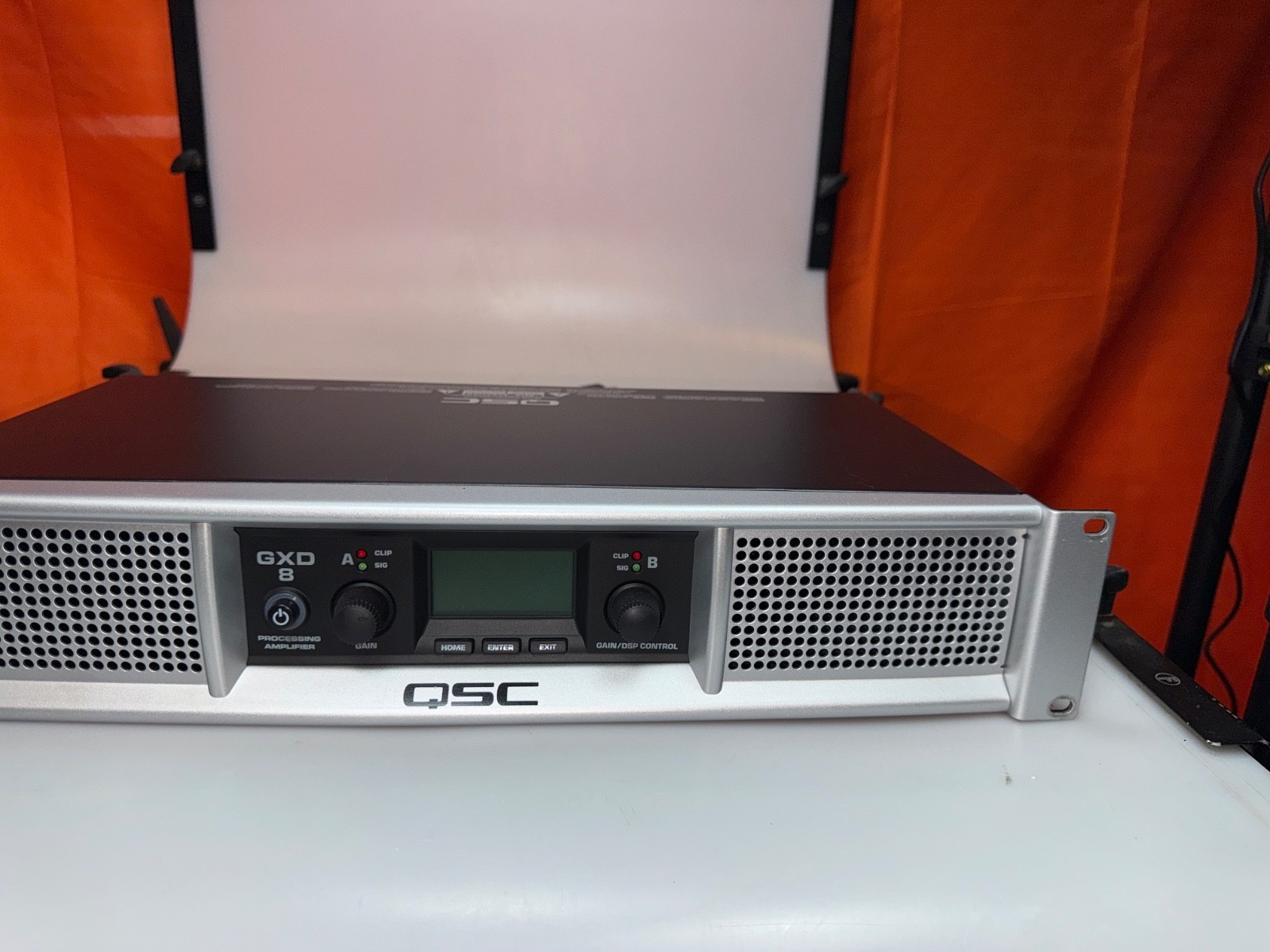 QSC GXD 8 2ch Digital Amplifier W/ Onboard DSP