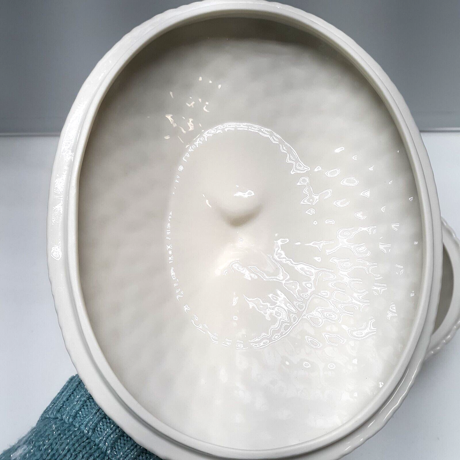 Belleek Shamrock Oval Covered Dish, Porcelain