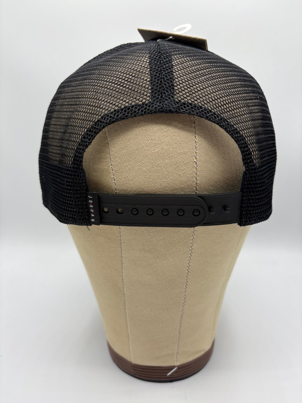Nike Jordan Black/White Rise Cap Size M/L Snapback FZ0774-010