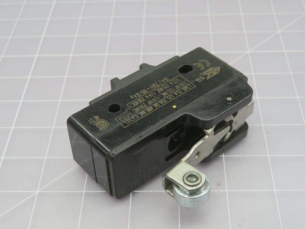 LOT OF 19 HONEYWELL BZ-2RW822-A2N142 SWITCH T224028