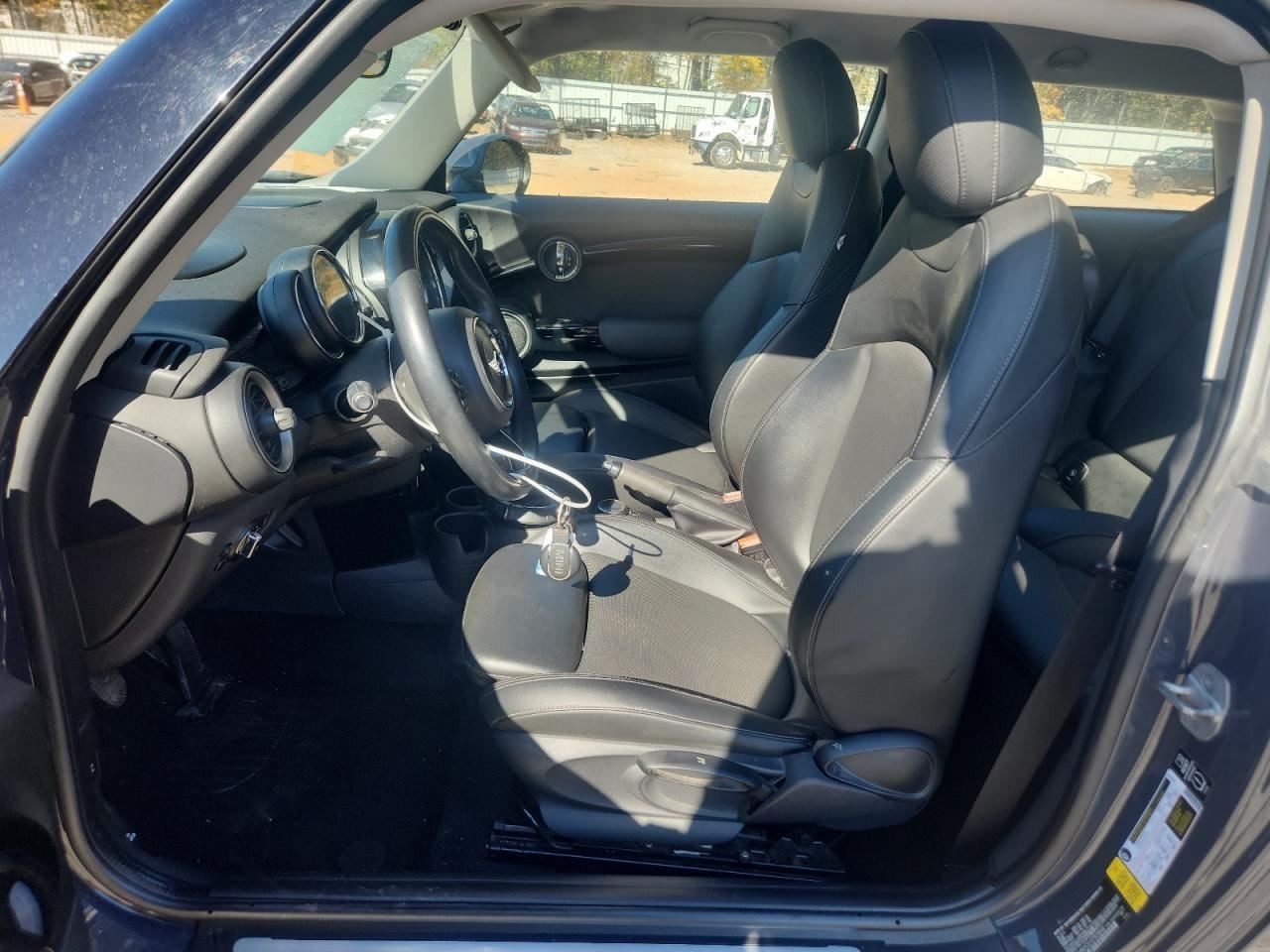 MINI 1 2014 Glove Box 4910860