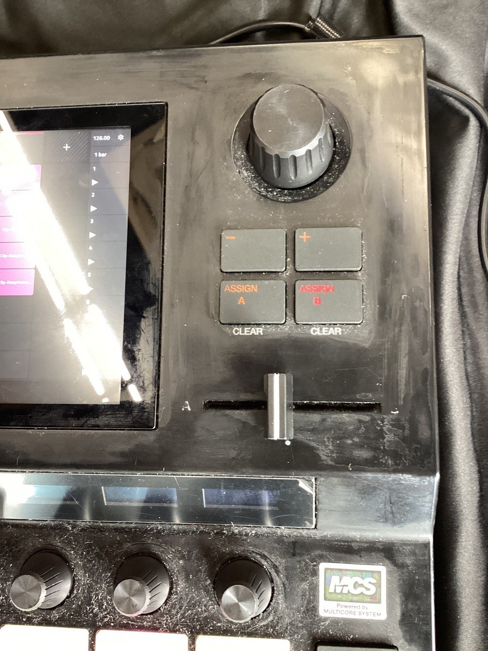 AKAI Professional Force Standalone Music Production DJ Sampler Sequencer Tested