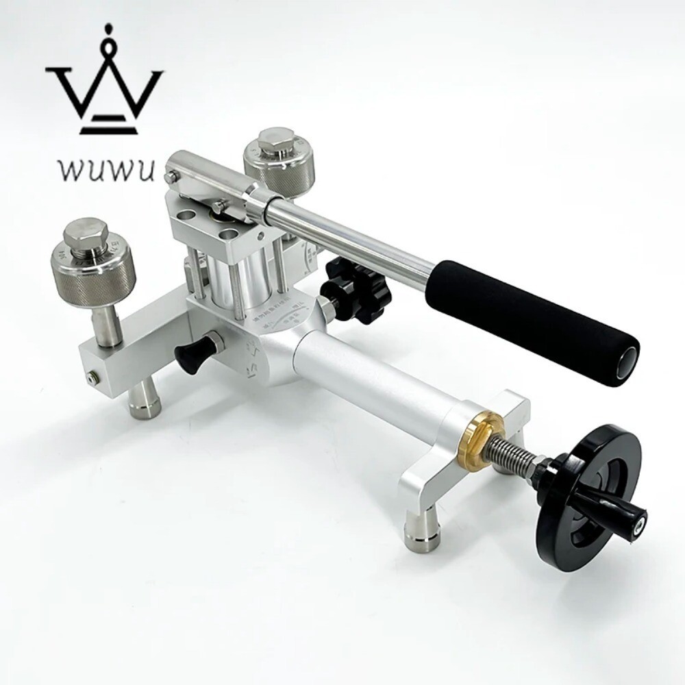 Handheld Gas Pressure Source Calibration Station Portable Gas Pressure Pump