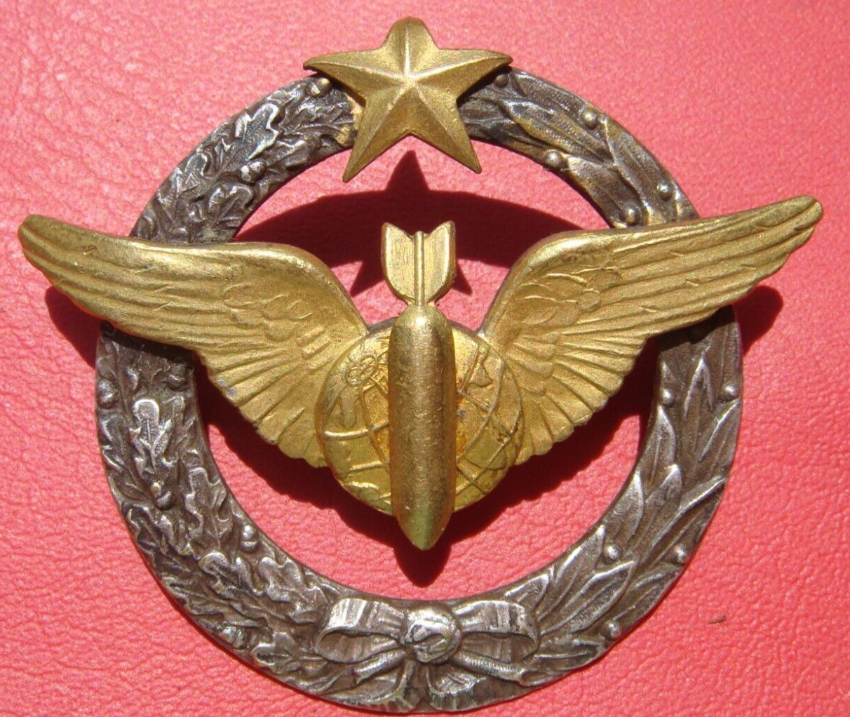 RARE FRANCE AIR FORCE Navigator bombardier french ‘’Mourgeon’’ 1950 Badge