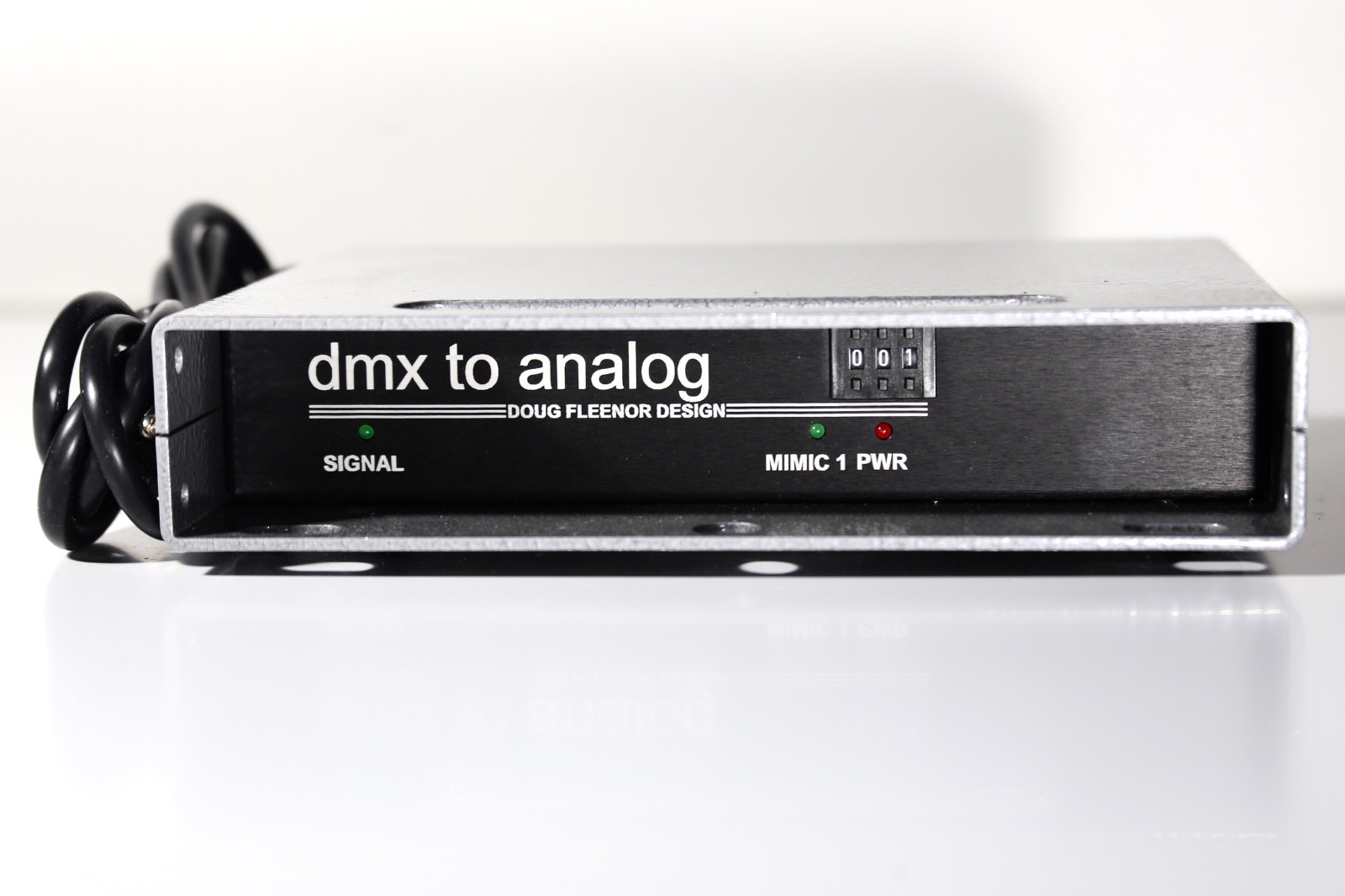 Doug Fleenor DFD-DMX12ANL-5 12 channel DMX512 to analog 0-10V interface