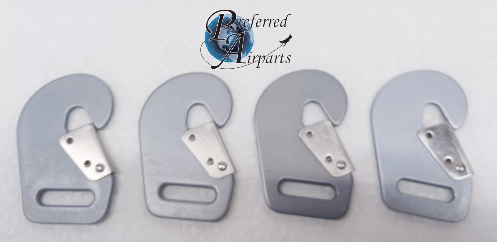 Lot of 4 New Aircraft Clip Type Seat Belt Hook Fittings, p/n 111B81-01