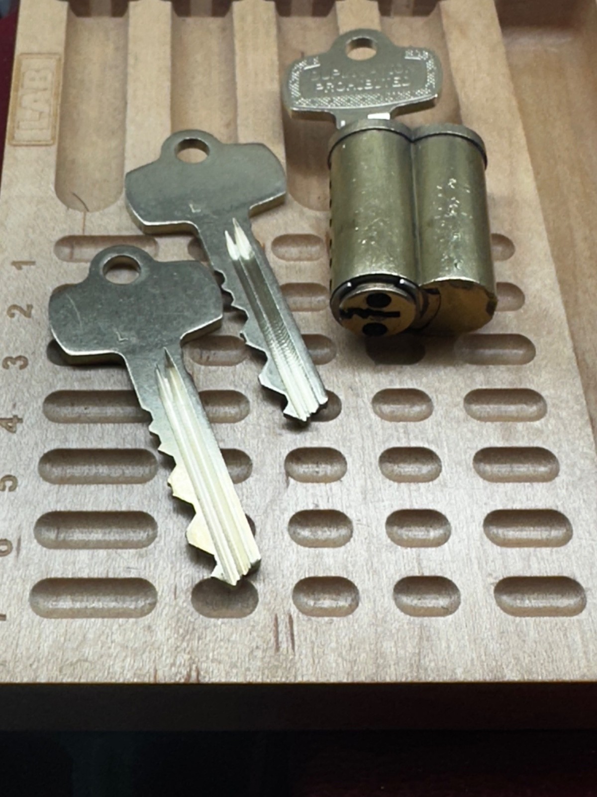 BRASS BODY AMERICAN PADLOCK SERIES 3560 SFIC BEST BRAND REMOVAL CORE WITH 3 KEYS