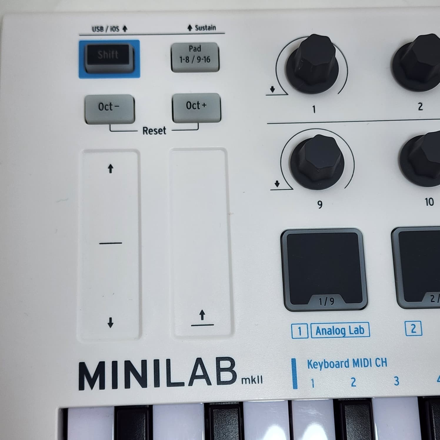 Arturia MiniLab MKII 25 Key Slim Keyboard Controller