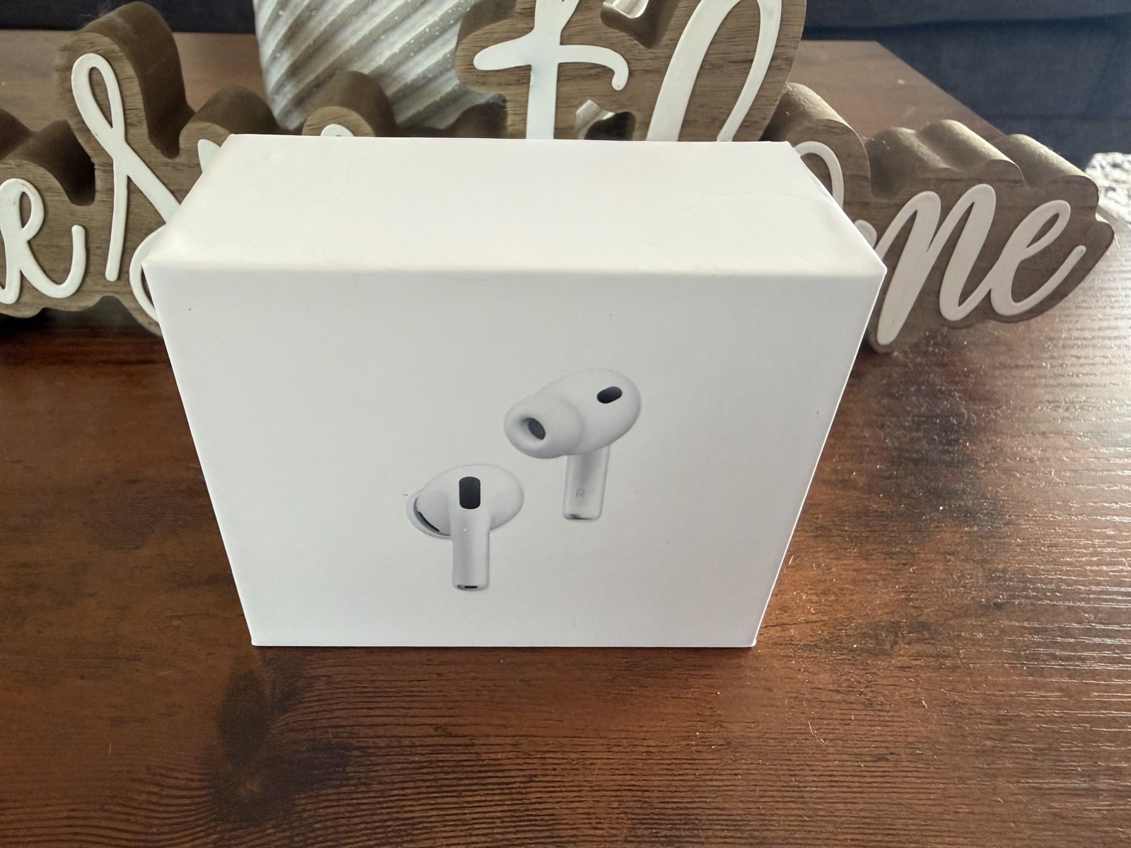 Apple AirPods Pro 3 Wireless Active Noise Cancelling Earbuds Magsafe