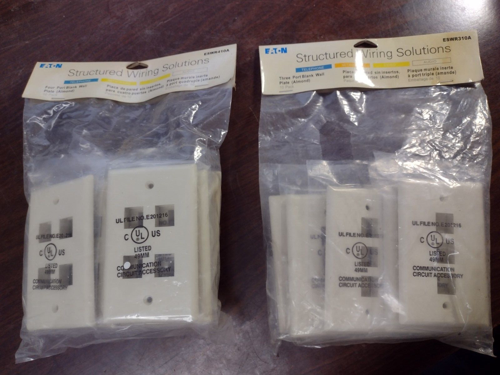 EATON ESWR310A(3-PORT) & ESWR410A(4-PORT) WALLPLATES ALMOND NEW LOT OF 16 PLATES