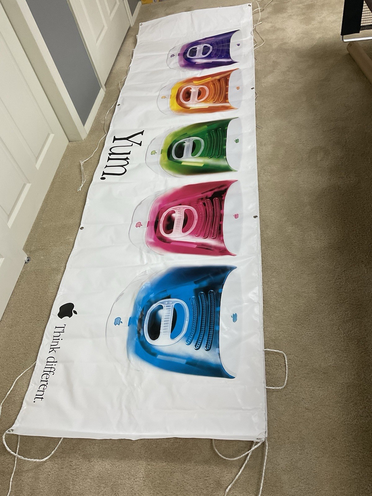 Vintage 1990’s Apple Computer Macintosh Vinyl Banner (120x34)Think DifferentRARE