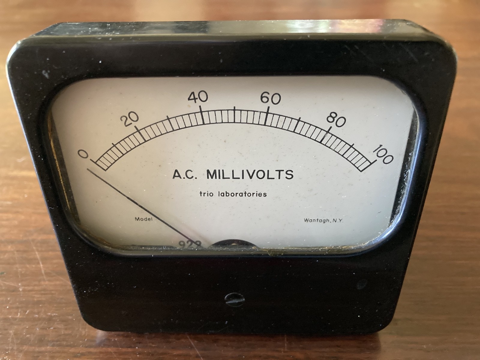 Vintage Trio Vacuum Tube AC Voltmeter - Model E1: 0 to 100 millivolts - Untested