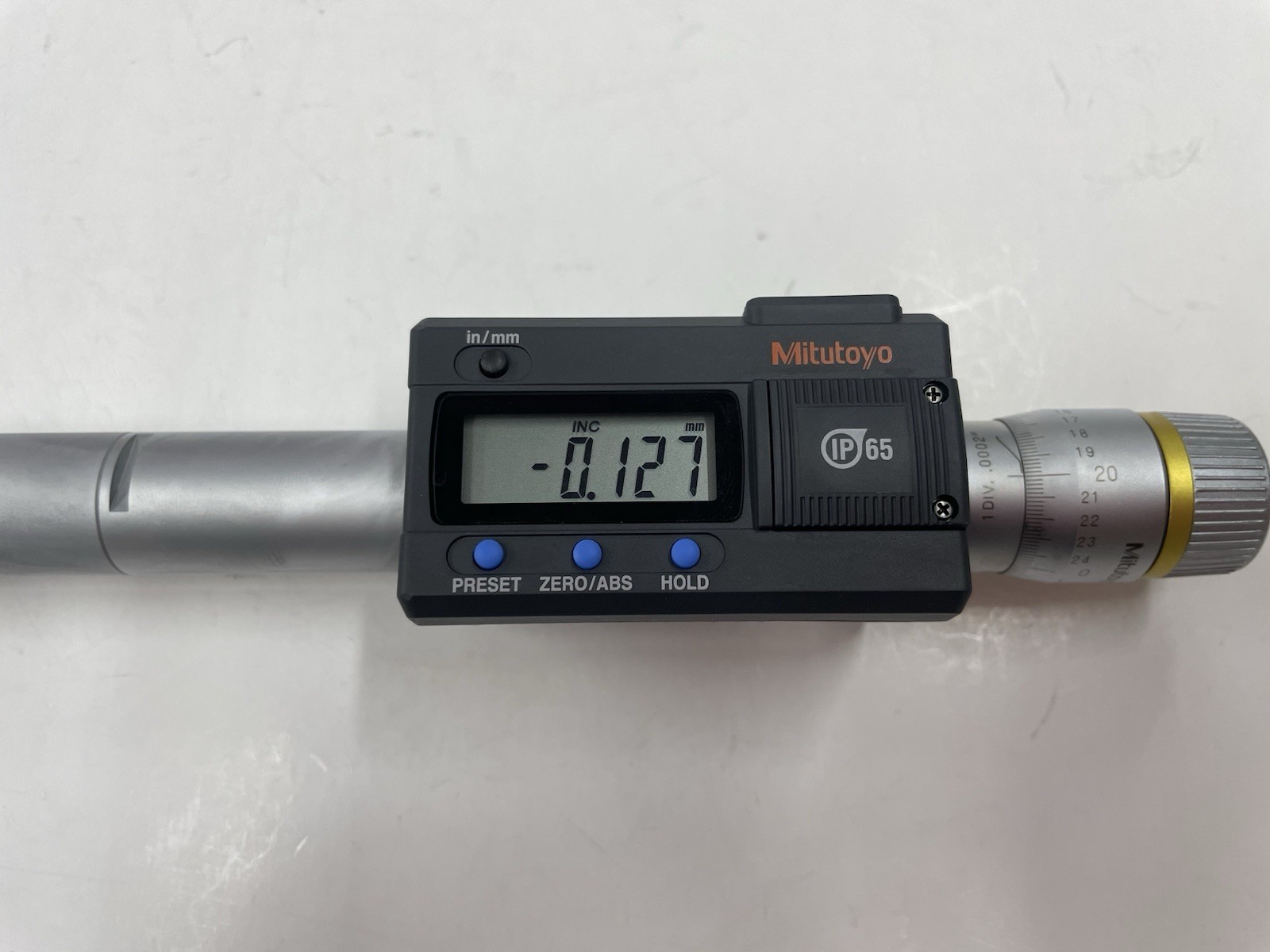 Mitutoyo 468-267 Digimatic Holtest Three-point Internal Micrometer 1”-1.2”