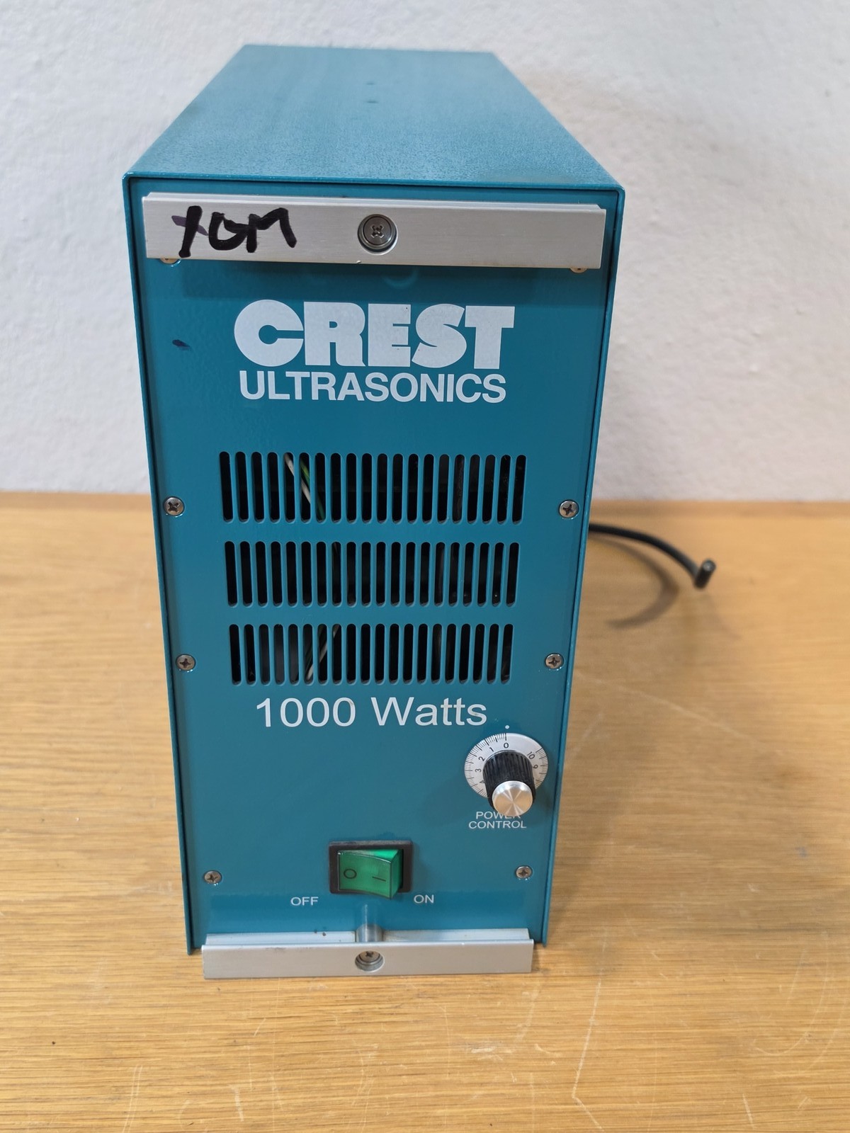 CREST ULTRASONICS CG-1000-40 Ultrasonic 1000 Watt Generator 208/240V 8.0A 1 Phas
