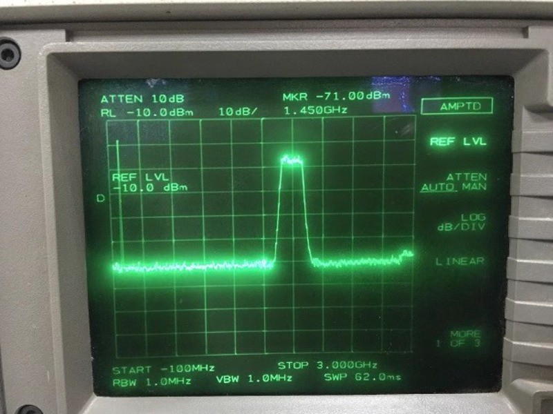 1 ~ 3.5GHz Noise Signal Generator Noise Source Simple Spectrum Tracking Source