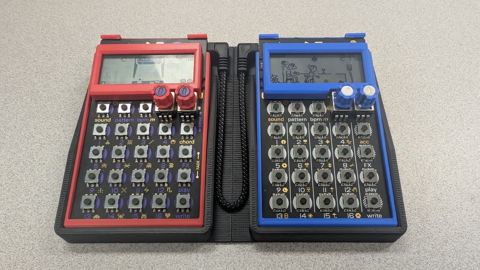 Teenage Engineering Pocket Operator Case docking station left and right