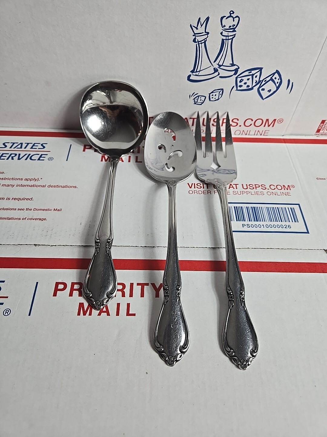 Set of 3 Serving Pieces  Oneidacraft Deluxe Chateau Pattern  Stainless Flatware
