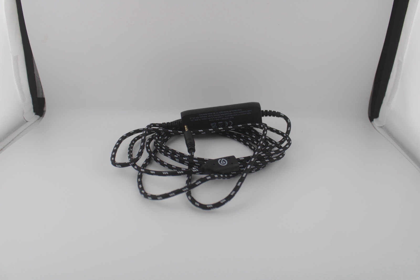 Elgato Chat Link Pro - Audio Adapter, for PS5, Xbox, Nintendo Switch, New No Box
