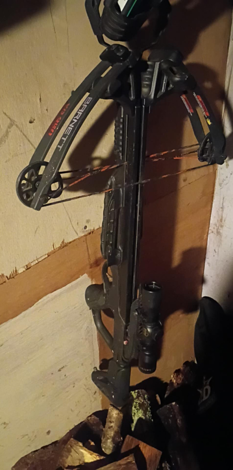 barnett xp 350 crossbow with bolts light up knocks quiver cocking device scope a