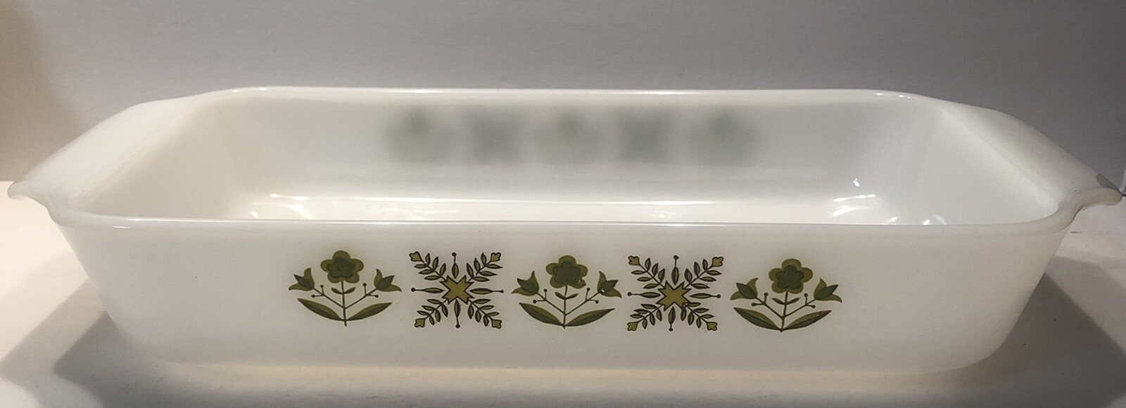 Vintage Anchor Hocking Fire King Meadow Green Casserole Dish 1 1/2 Quart USA