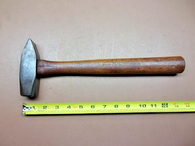 Vintage 2 Lb. PLUMB USA Cross Peen Hammer w/14" Original Plumb Handle Minty!