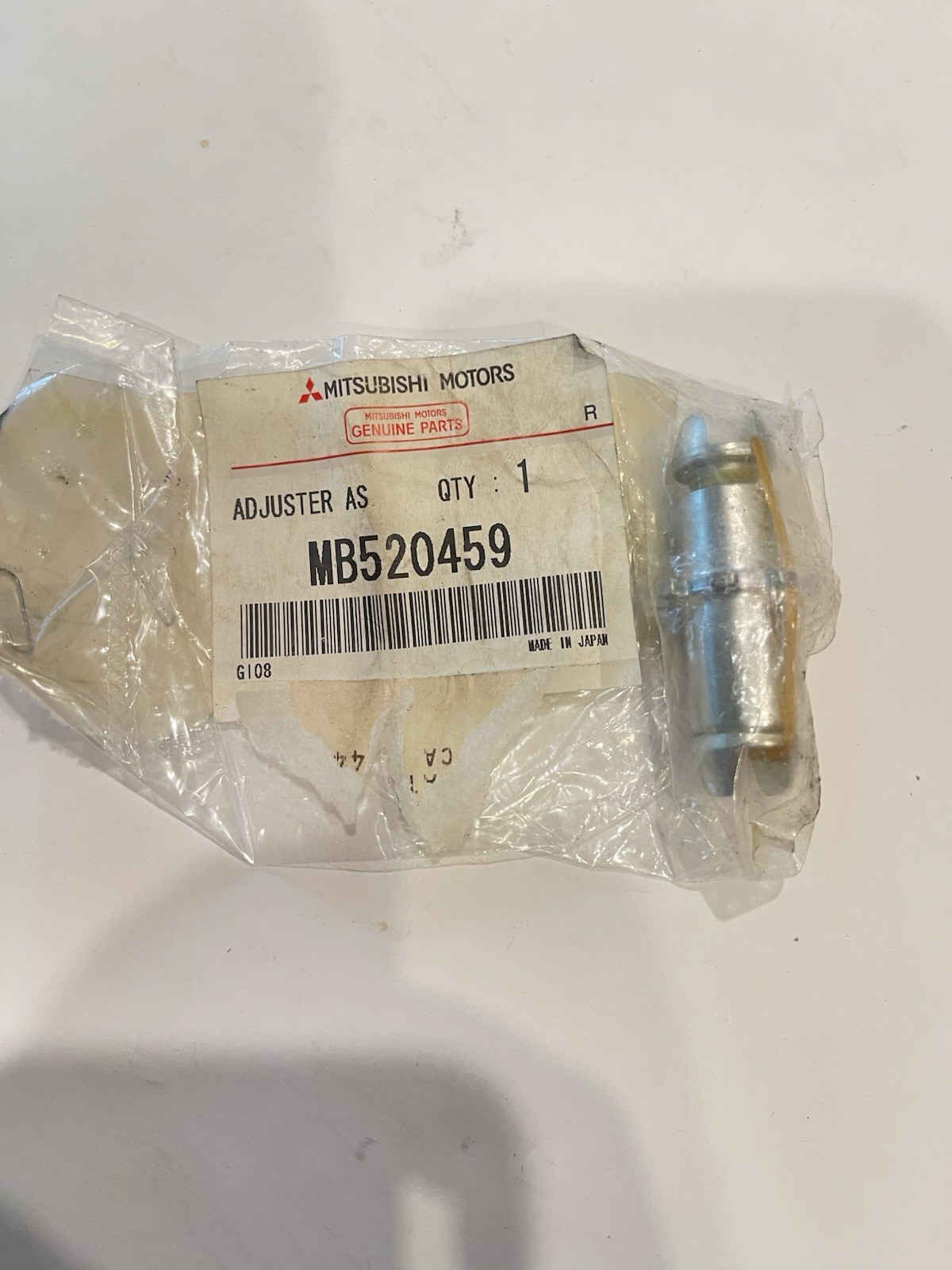 Mitsubishi NEW Genuine Brake Shoe Slack Adjuster MB520459