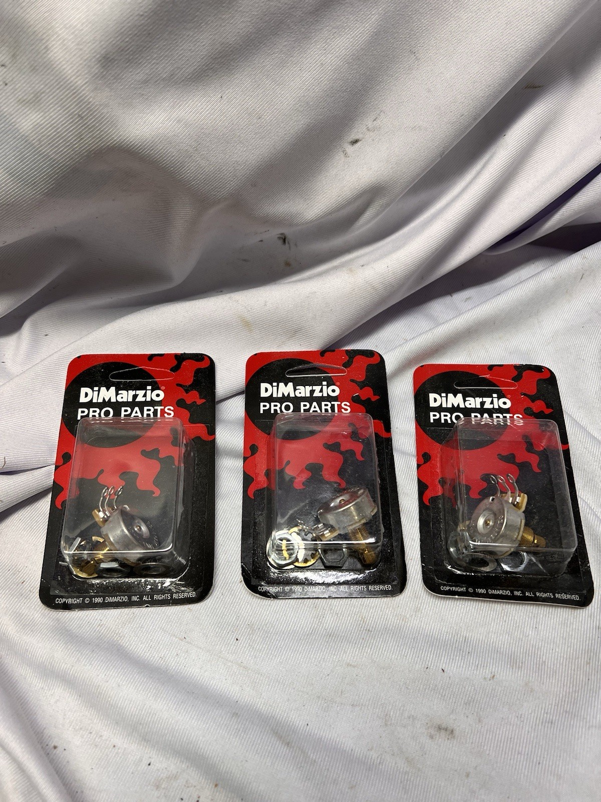 Brand New DiMarzio 500K Custom Taper Potentiometer Lot Of 3