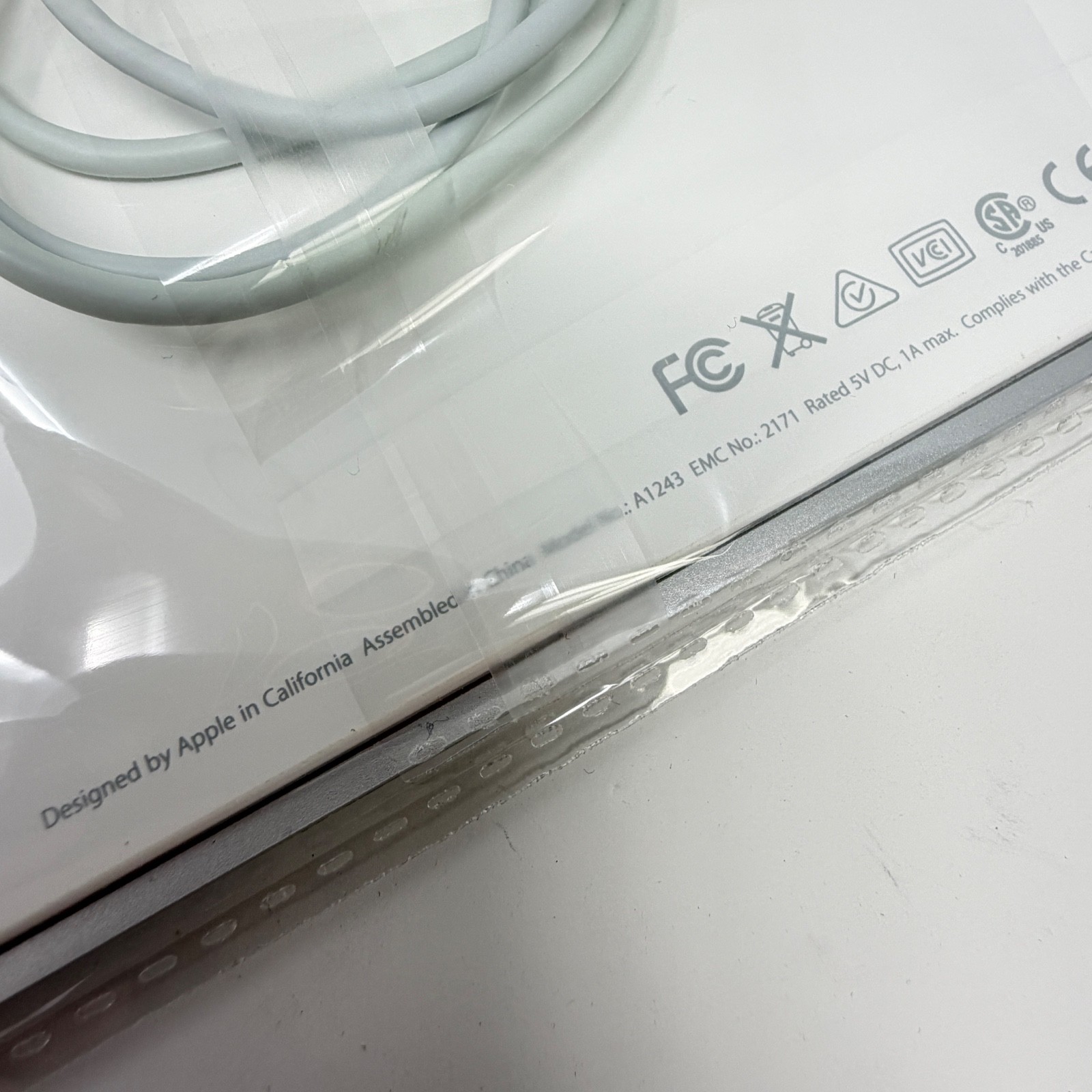 Apple Keyboard A1243 – Wired USB Aluminum Keyboard (Full Size)