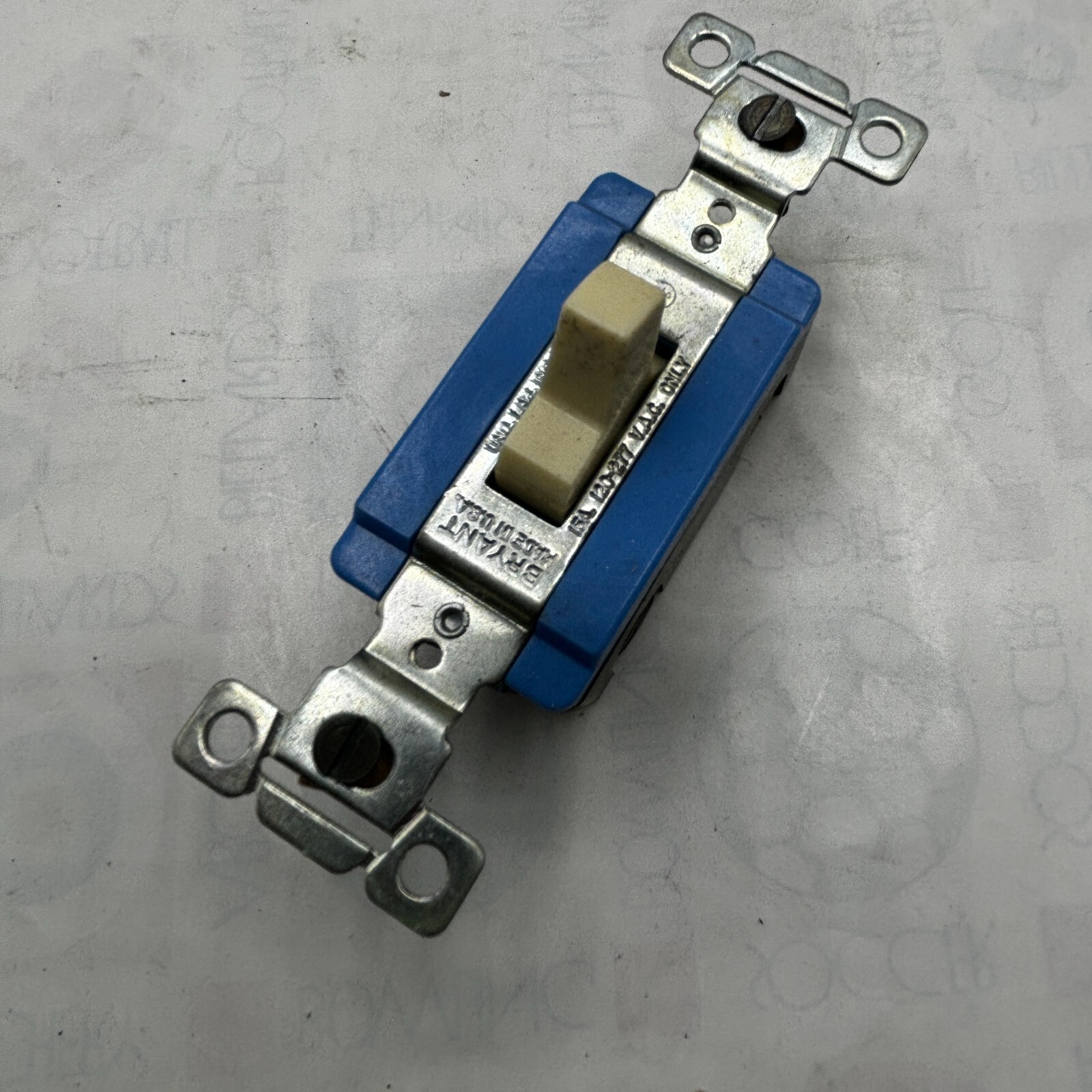 Bryant 4803-I VoryThree  Way Switch 15A 120-277V ⭐