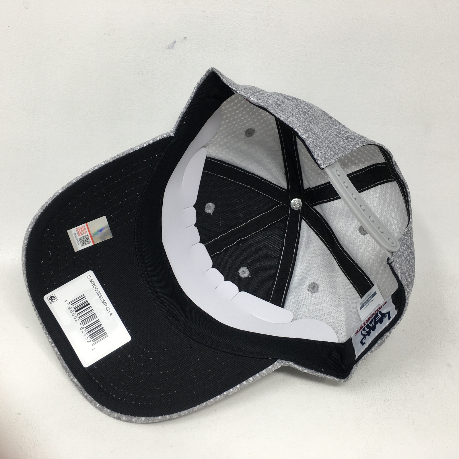 Men's Fan Favorite Michigan Wolverines Ball Cap, Size Adjustable - Grey