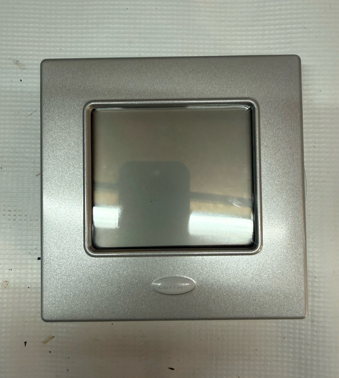 Carrier Edge Pro Thermostat Programable 2-Stage 33CS2PP2S-03