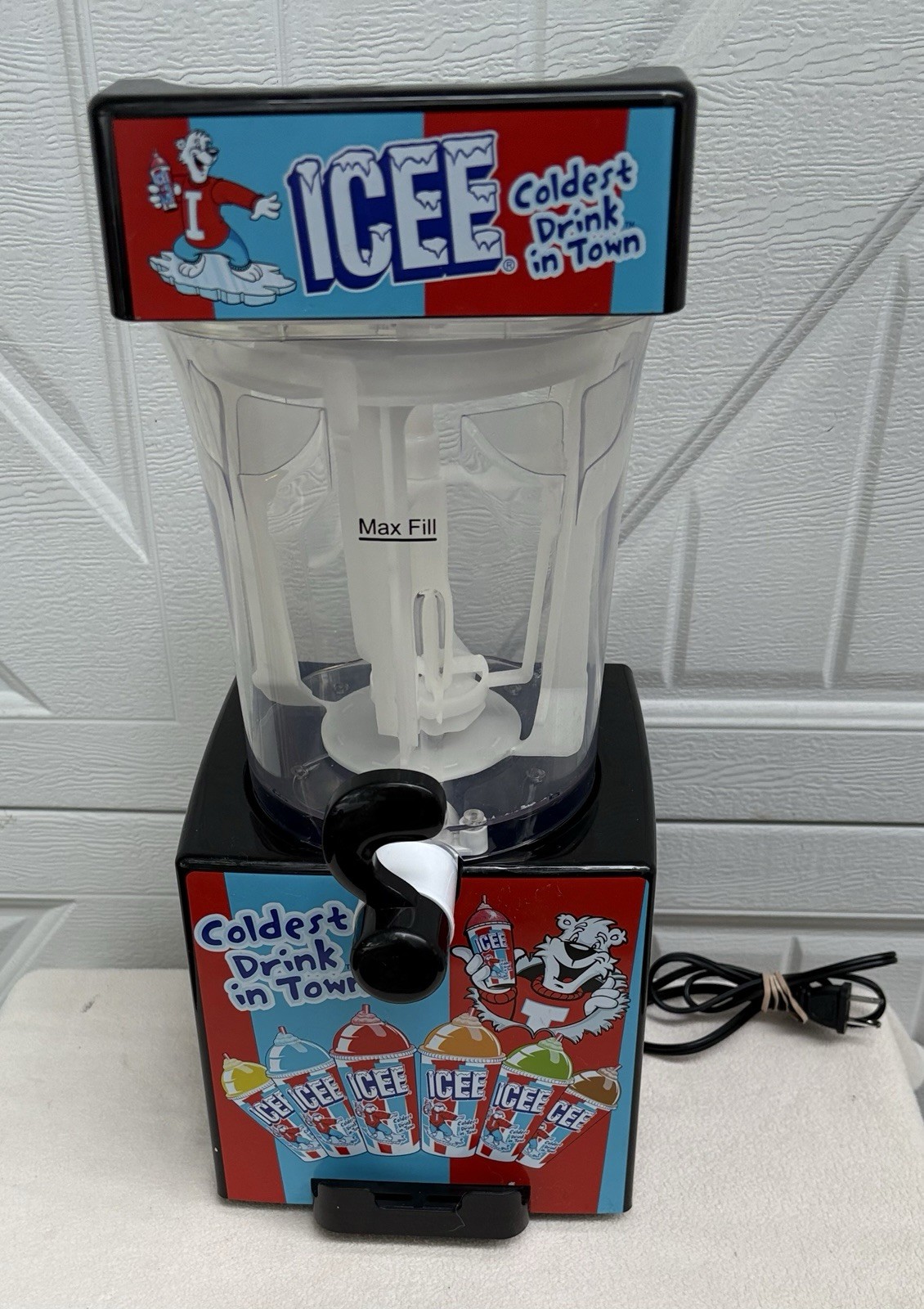 Fizz Slurpees ICEE Brand Counter Top Sized at Home Slushie Maker Dispenser