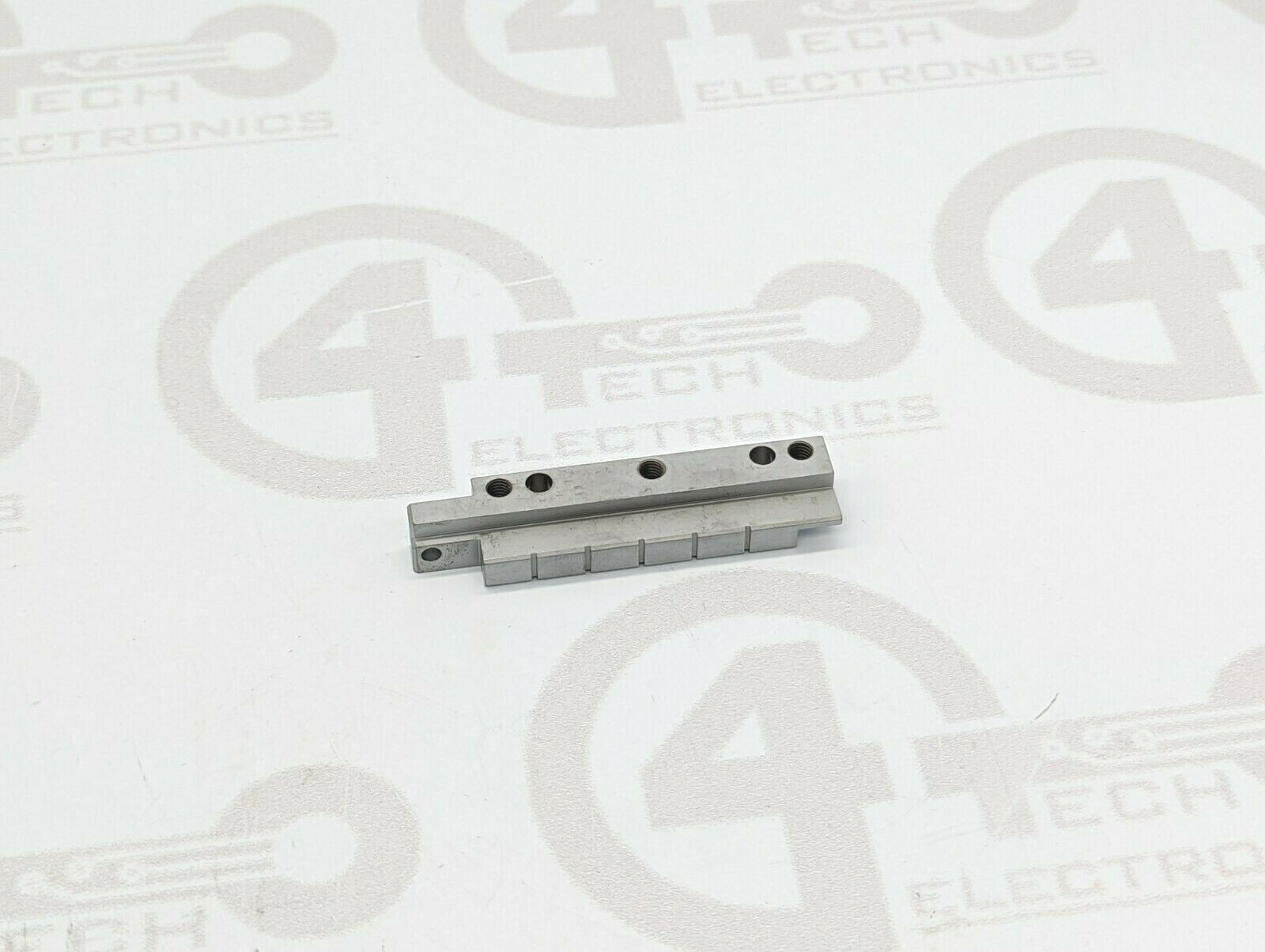 Universal Instruments Right Block 43355401