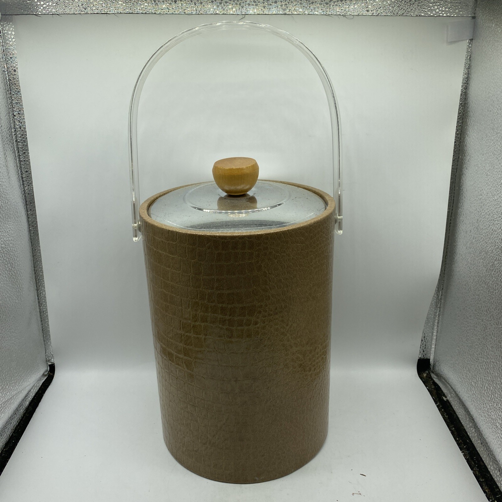 Ice Bucket Vinyl Faux Alligator Texture Handle and Lid Vintage Mid-Century 4