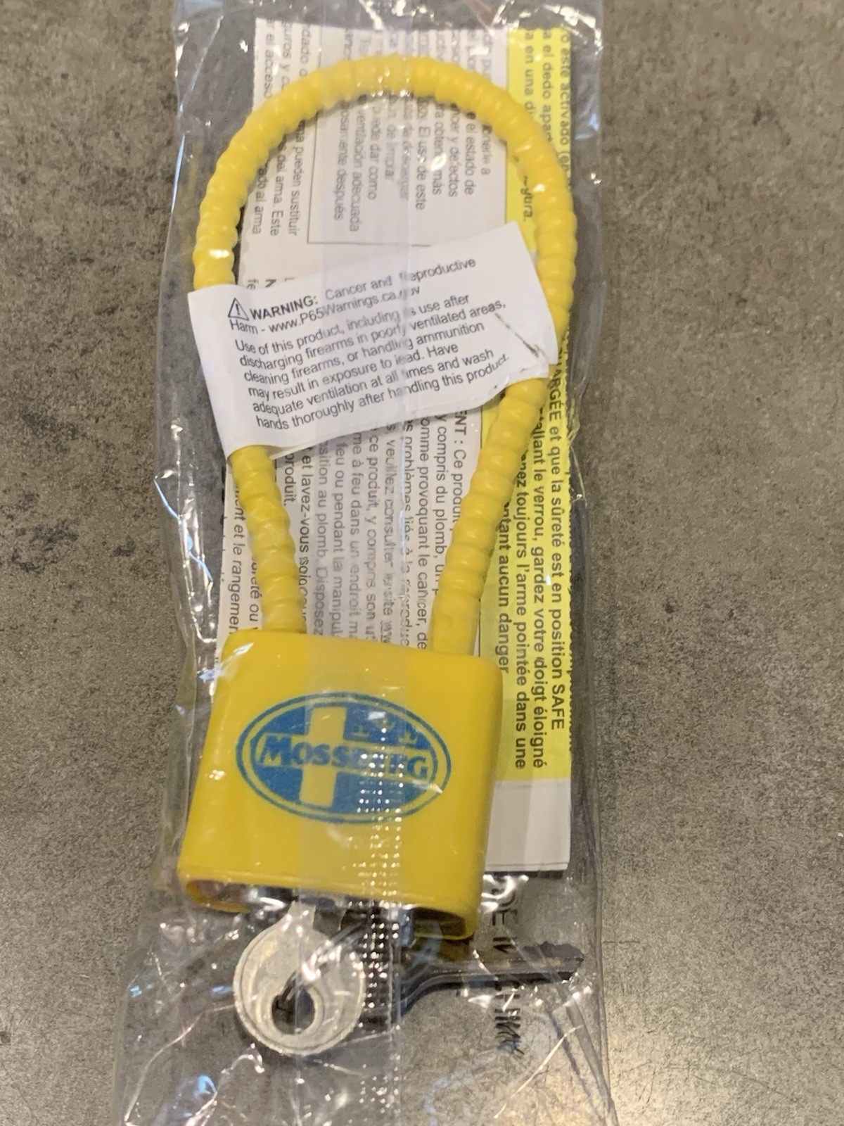 Mossberg Yellow Cable Gun Lock With Keys! Firearm Safety Device New Sealed