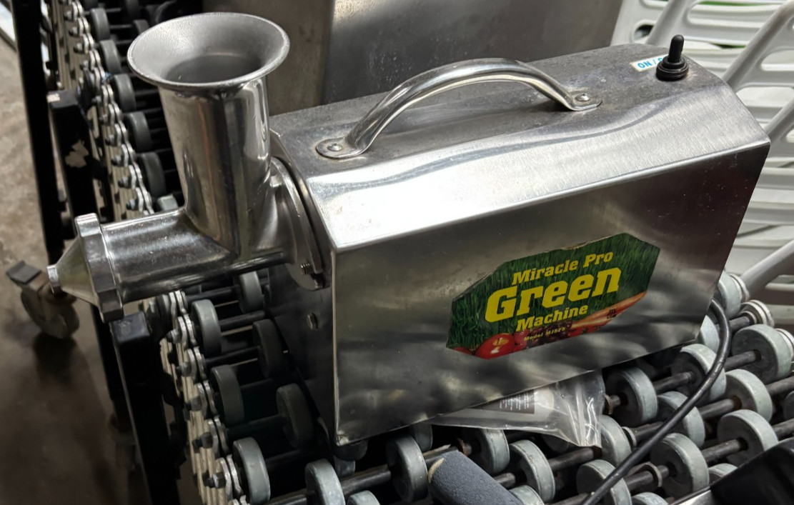 Miracle Pro Green Machine Commercial Wheatgrass Juicer Tested Working