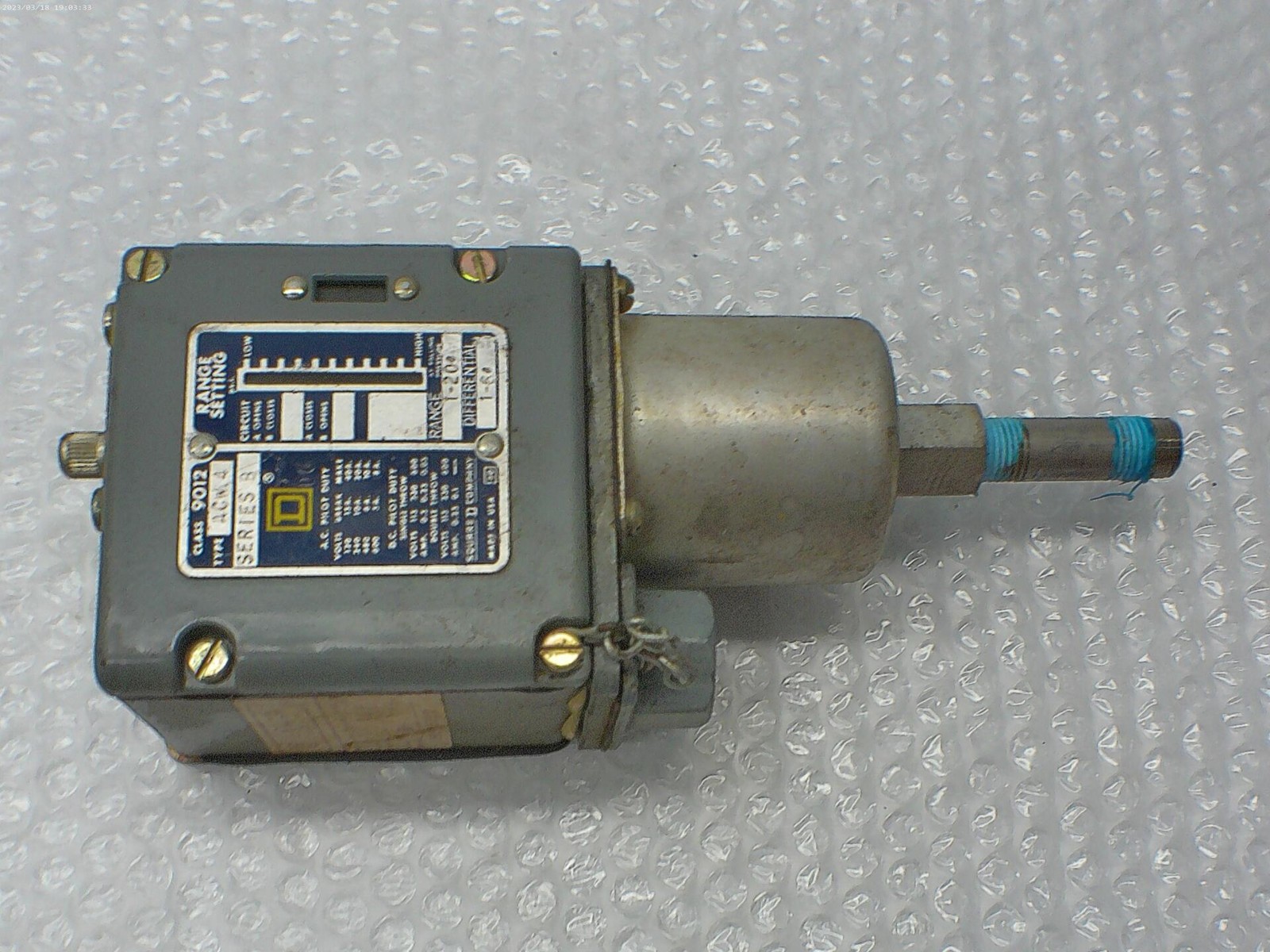 SQUARE D 9012ACW4 SER.B SWITCH UNMP