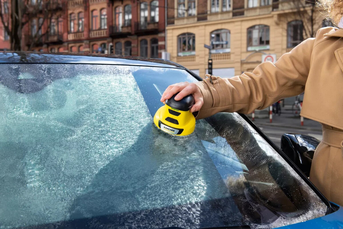 Karcher EDI 4 Cordless Handheld Ice Scraper #1.598-903.0