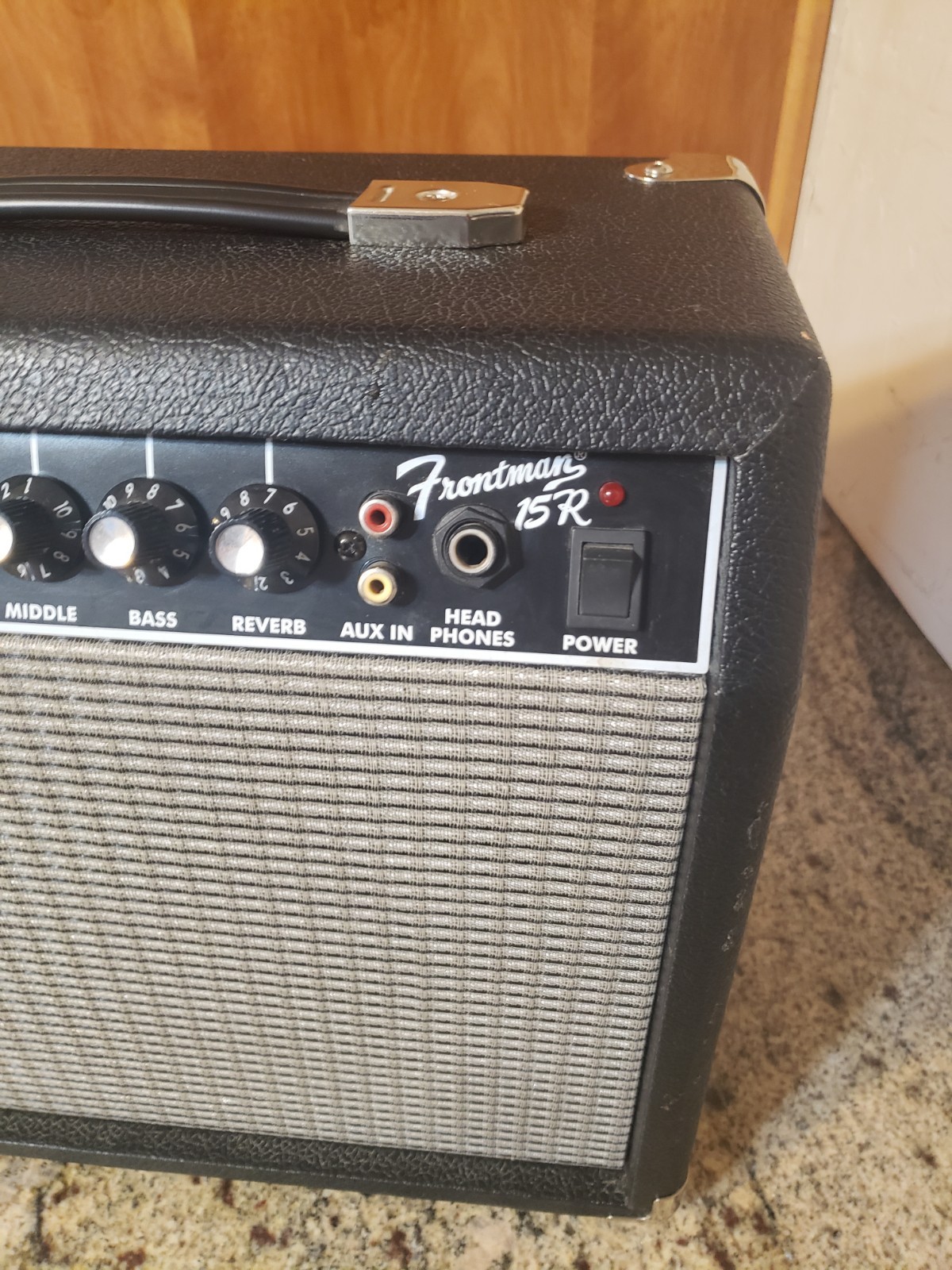 Fender Frontman 15R Amplifier Type PR 495