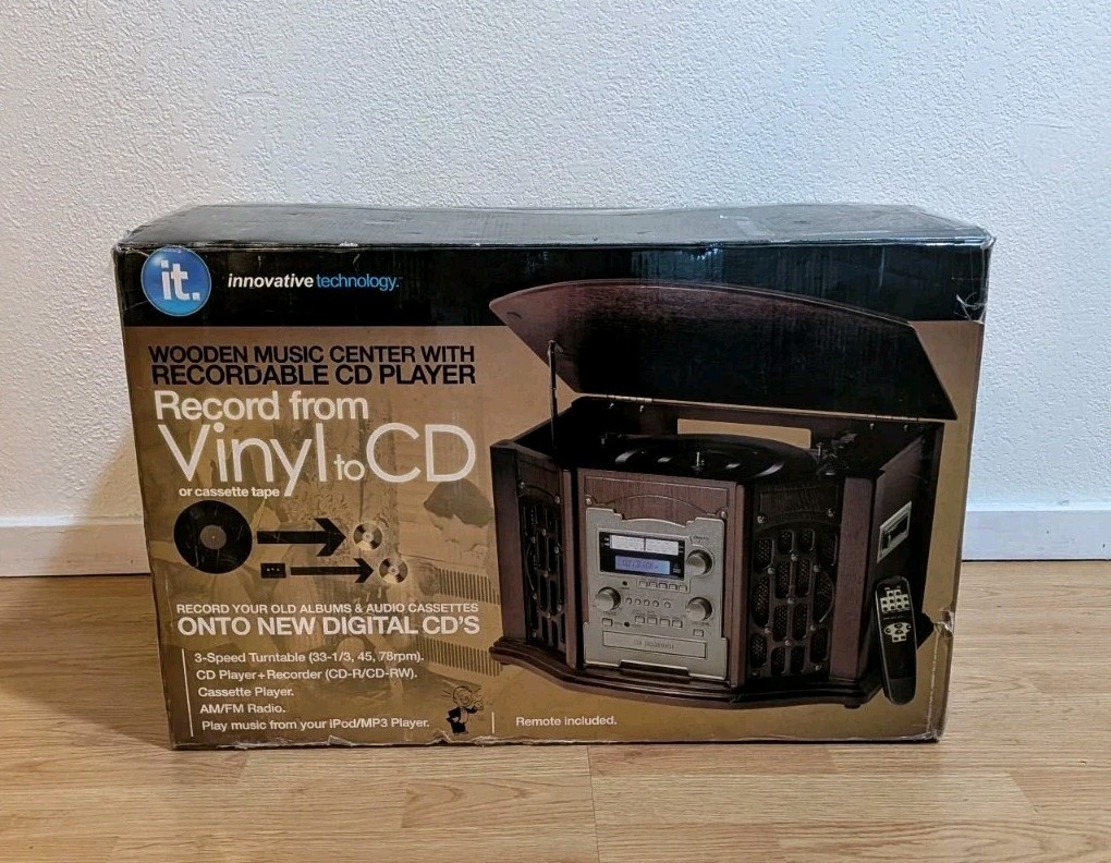 Innovative Technology ITRR-501 Wooden Recordable Music Center - Brand New