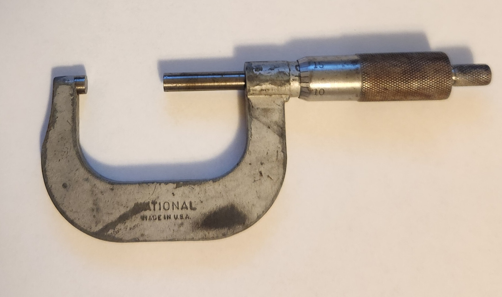NATIONAL  -  1 to 2" -  MICROMETER  -  VINTAGE  -Made in USA  -  Lot 3135